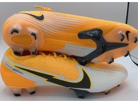 nike mercurial vapor size 12